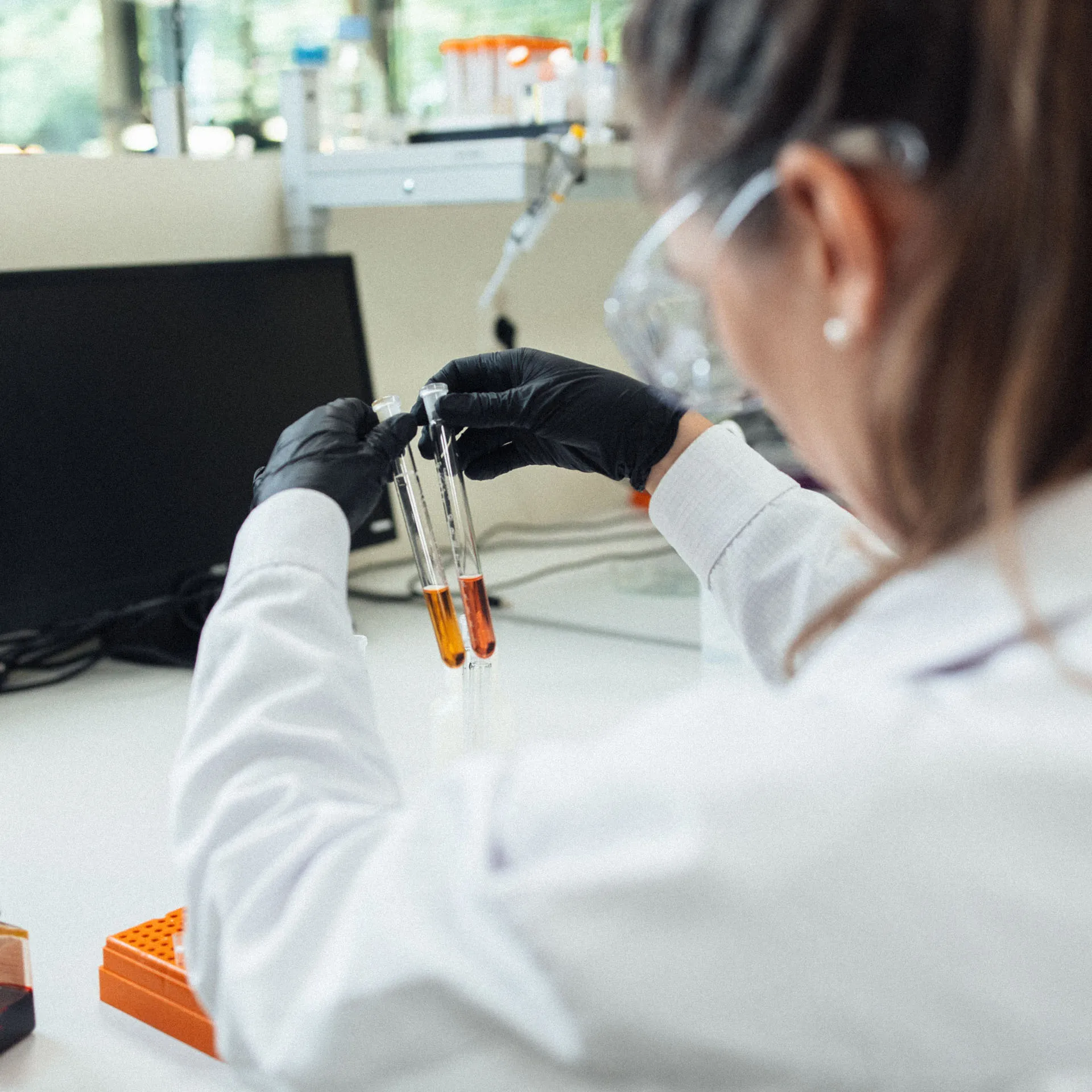 SIA sensor cartridge used in electrochemical CRO studies